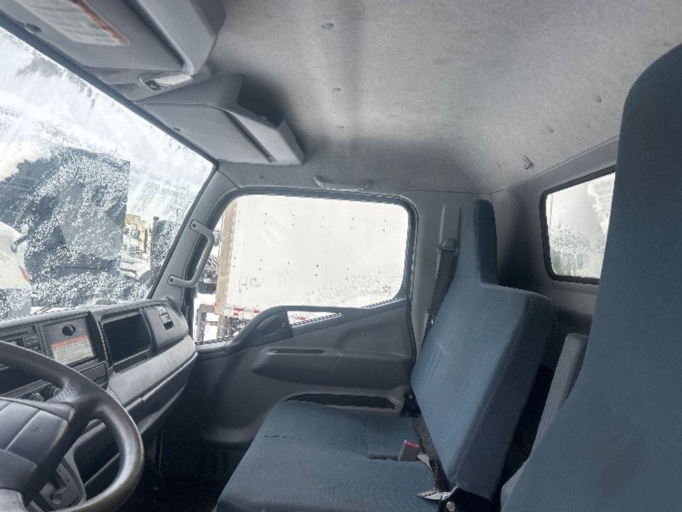 Light Duty Box Truck-Light and Medium Duty Trucks-Mitsubishi-2013-FUSO FE160-Londonderry-NH-145,213\n\t\tmiles-$ 13,000 - Image 19