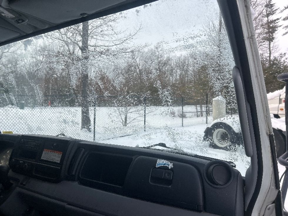 Light Duty Box Truck-Light and Medium Duty Trucks-Mitsubishi-2013-FUSO FE160-Londonderry-NH-145,213\n\t\tmiles-$ 13,000 - Image 21