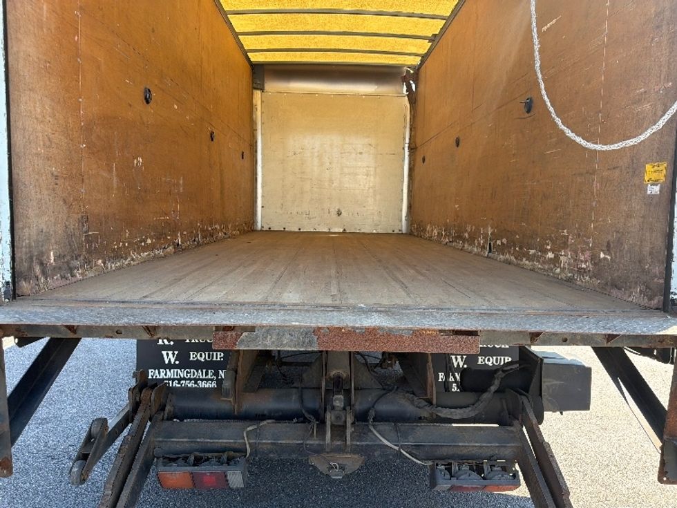 Light Duty Box Truck-Light and Medium Duty Trucks-Mitsubishi-2014-FUSO FE160-West Babylon-NY-180,510\n\t\tmiles-$ 14,000 - Image 10