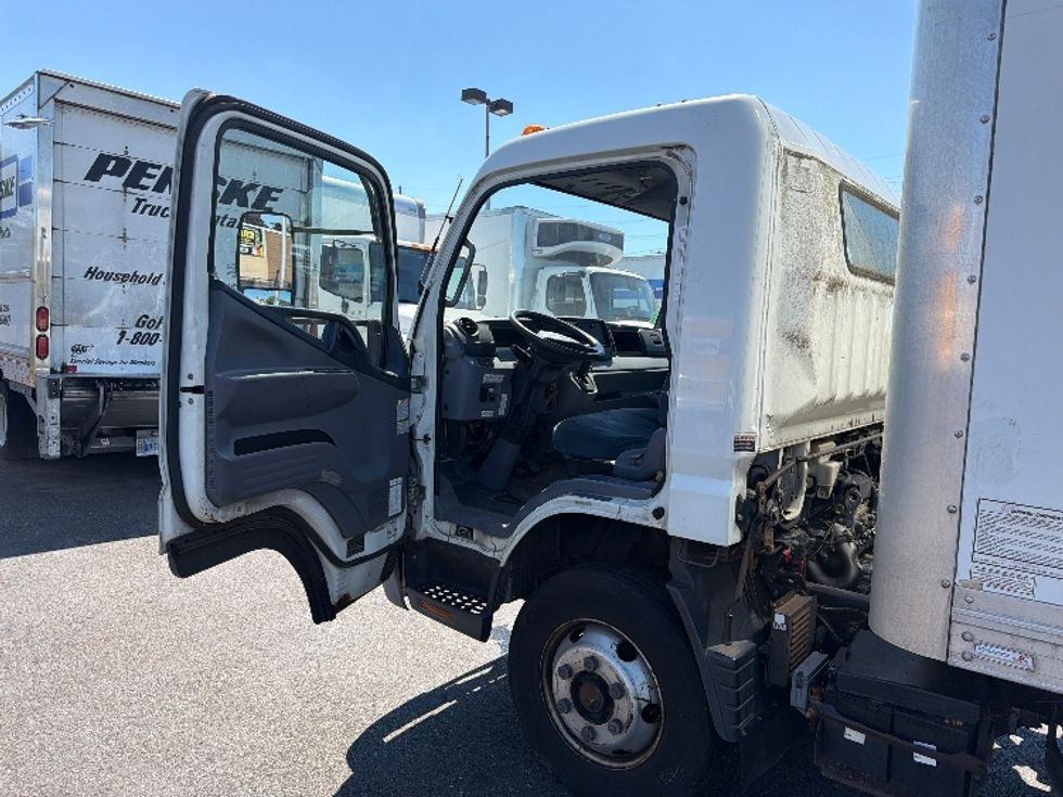 Light Duty Box Truck-Light and Medium Duty Trucks-Mitsubishi-2014-FUSO FE160-West Babylon-NY-180,510\n\t\tmiles-$ 14,000 - Image 16