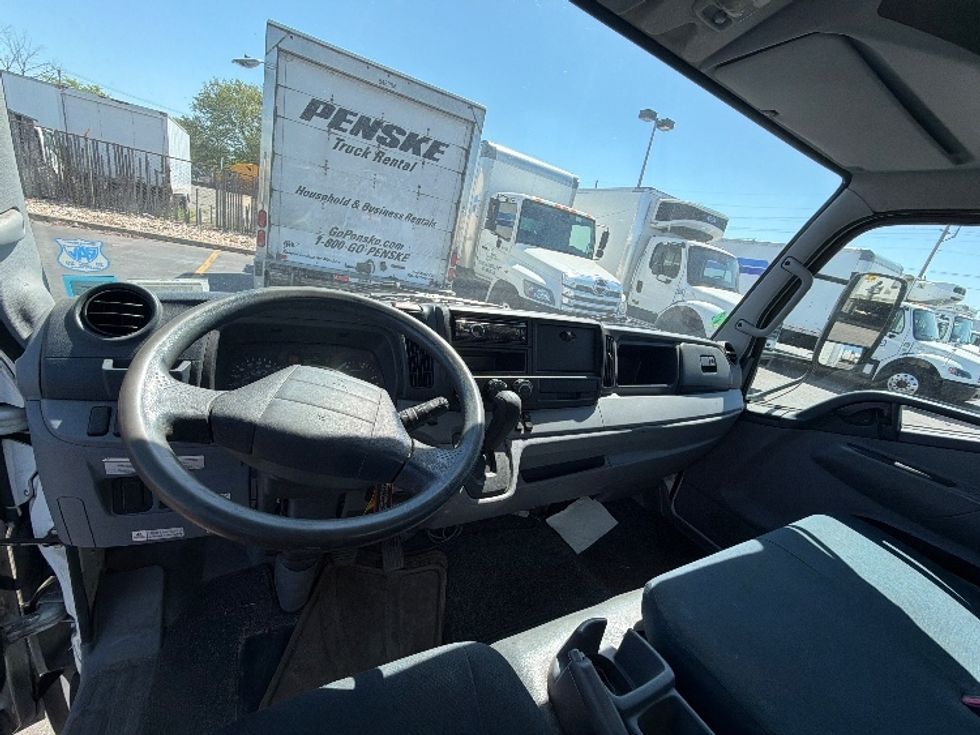 Light Duty Box Truck-Light and Medium Duty Trucks-Mitsubishi-2014-FUSO FE160-West Babylon-NY-180,510\n\t\tmiles-$ 14,000 - Image 18