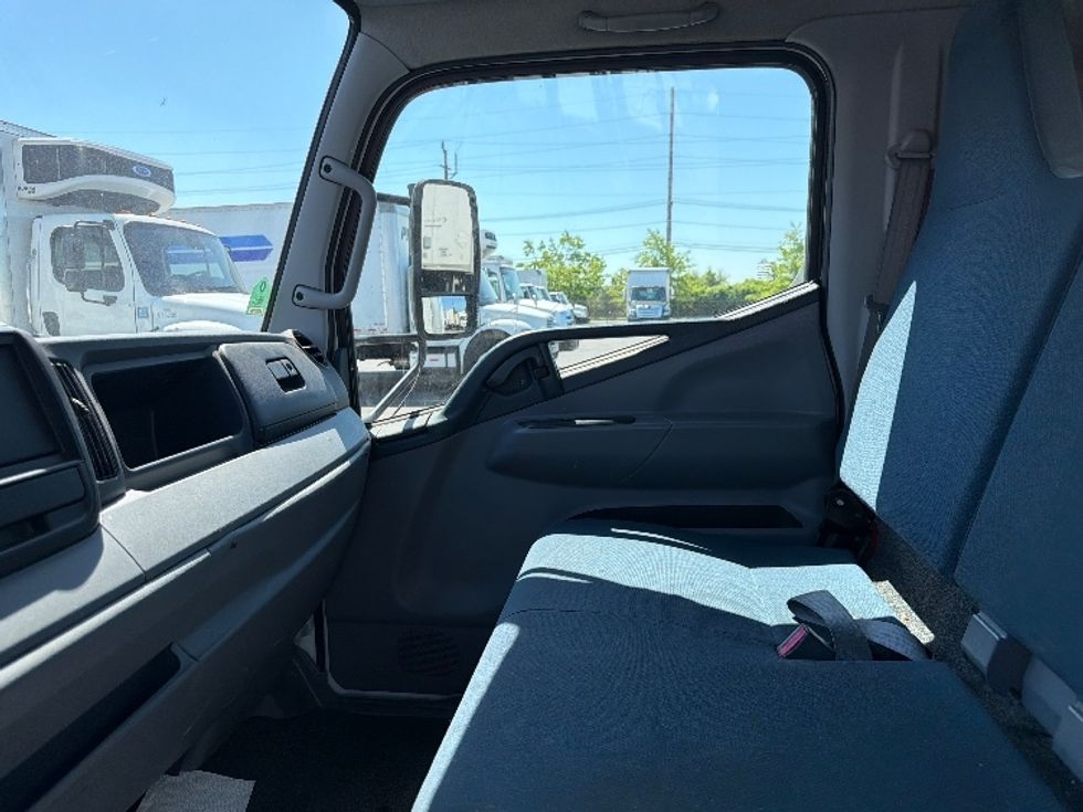 Light Duty Box Truck-Light and Medium Duty Trucks-Mitsubishi-2014-FUSO FE160-West Babylon-NY-180,510\n\t\tmiles-$ 14,000 - Image 19