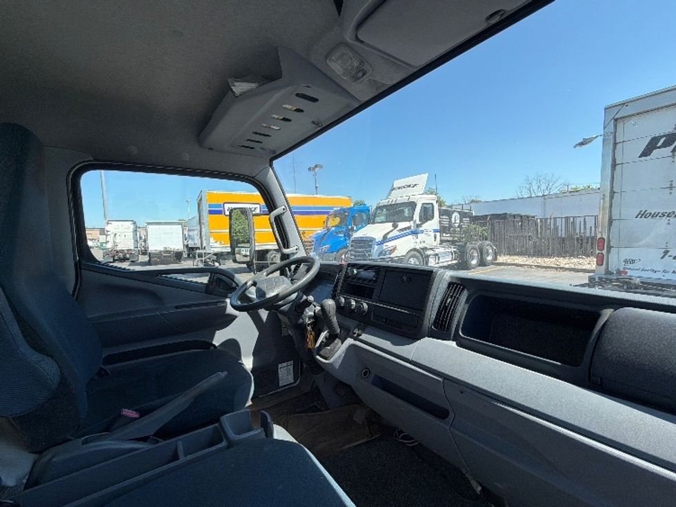 Light Duty Box Truck-Light and Medium Duty Trucks-Mitsubishi-2014-FUSO FE160-West Babylon-NY-180,510\n\t\tmiles-$ 14,000 - Image 22