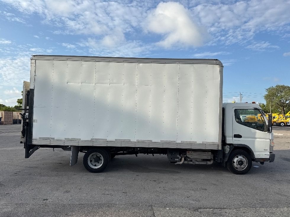 Light Duty Box Truck-Light and Medium Duty Trucks-Mitsubishi-2015-FUSO FE140-Pompano Beach-FL-217,407\n\t\tmiles-$ 27,500 - Image 15