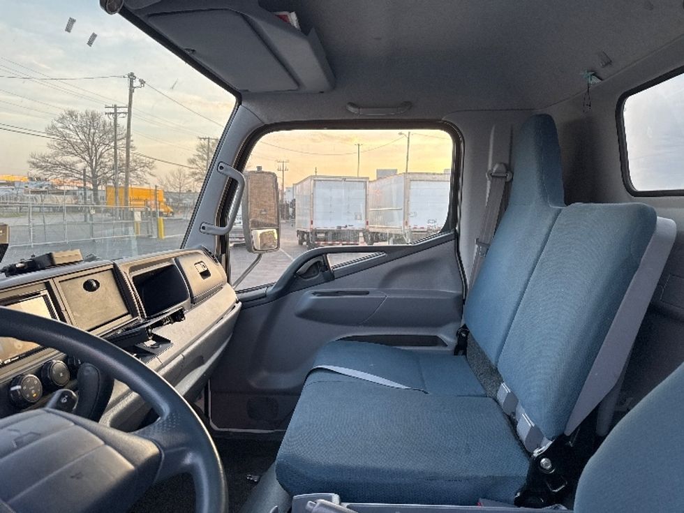 Light Duty Box Truck-Light and Medium Duty Trucks-Mitsubishi-2017-FUSO FE140-Baltimore-MD-137,467\n\t\tmiles-$ 9,500 - Image 19