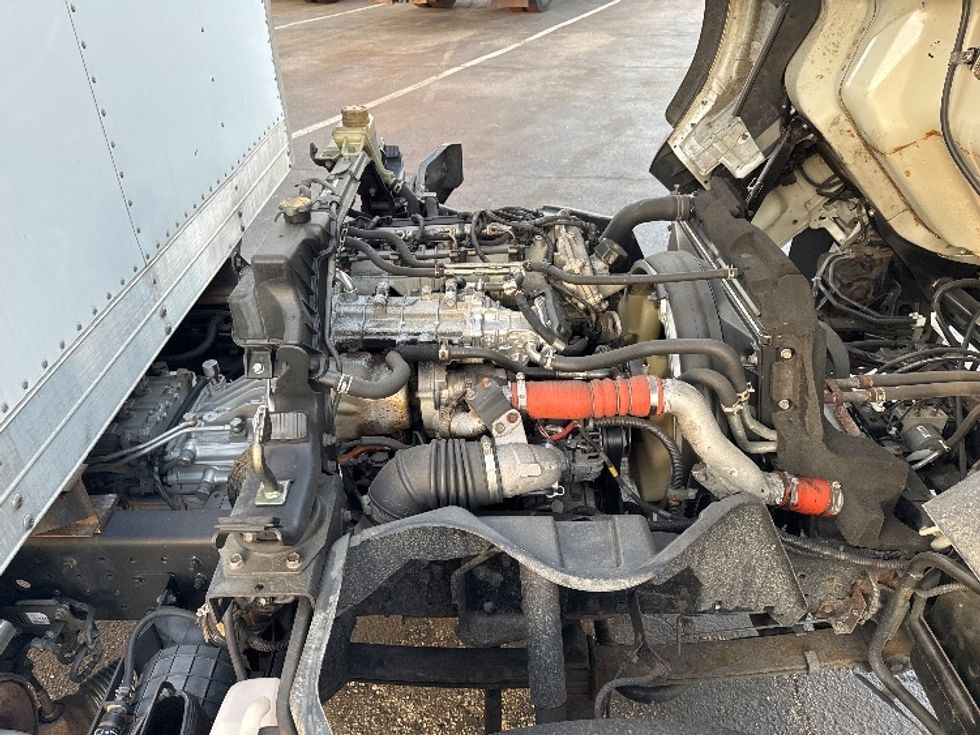 Light Duty Box Truck-Light and Medium Duty Trucks-Mitsubishi-2017-FUSO FE140-Baltimore-MD-137,467\n\t\tmiles-$ 9,500 - Image 23