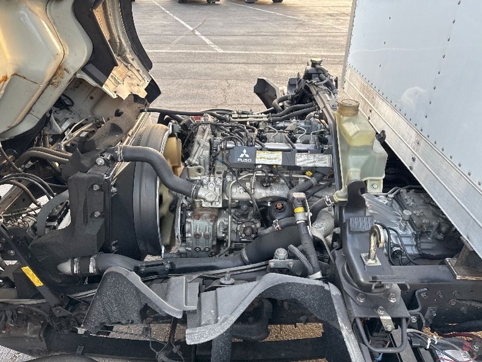 Light Duty Box Truck-Light and Medium Duty Trucks-Mitsubishi-2017-FUSO FE140-Baltimore-MD-137,467\n\t\tmiles-$ 9,500 - Image 24