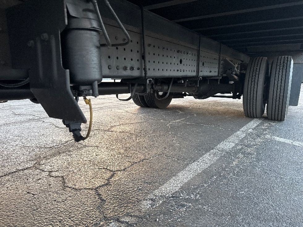 Light Duty Box Truck-Light and Medium Duty Trucks-Mitsubishi-2017-FUSO FE140-Baltimore-MD-137,467\n\t\tmiles-$ 9,500 - Image 5