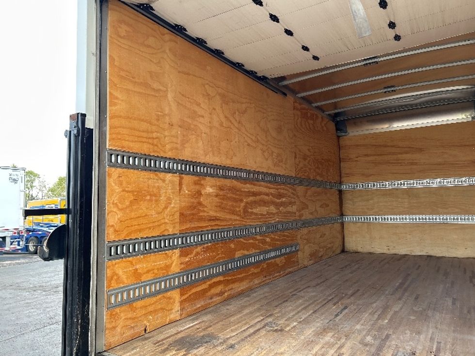 Light Duty Box Truck-Light and Medium Duty Trucks-Mitsubishi-2017-FUSO FE140-Memphis-TN-98,440\n\t\tmiles-$ 36,250 - Image 11