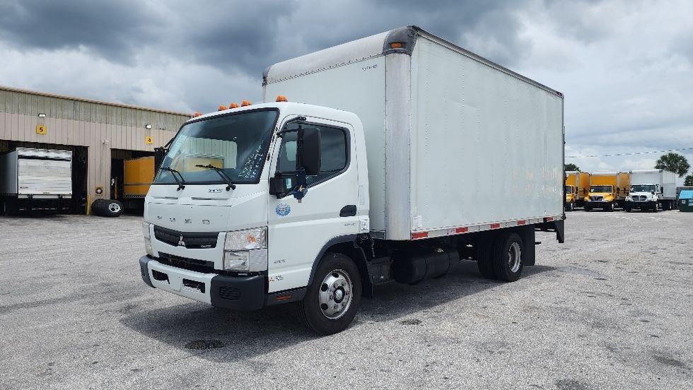 Light Duty Box Truck-Light and Medium Duty Trucks-Mitsubishi-2017-FUSO FE140-Orlando-FL-166,901\n\t\tmiles-$ 31,750 - Image 3