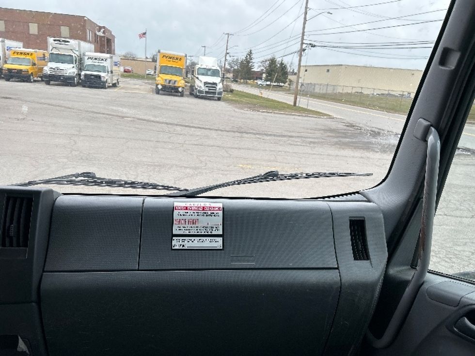 Medium Duty Box Truck-Light and Medium Duty Trucks-Chevrolet-2019-6500XD-Rochester-NY-135,976\n\t\tmiles-$ 42,500 - Image 21