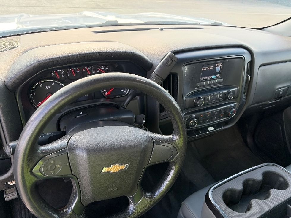 Medium Duty Box Truck-Light and Medium Duty Trucks-Chevrolet-2020-SILVERAD-Dallas-TX-152,215\n\t\tmiles-$ 28,250 - Image 17