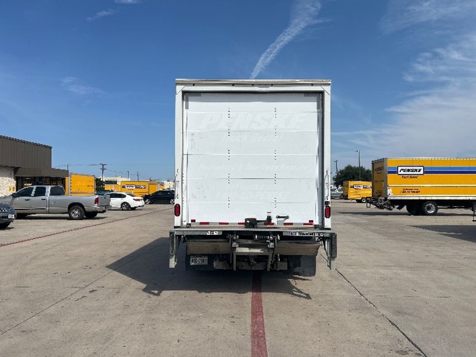 Medium Duty Box Truck-Light and Medium Duty Trucks-Chevrolet-2020-SILVERAD-Fort Worth-TX-107,796\n\t\tmiles-$ 35,750 - Image 7