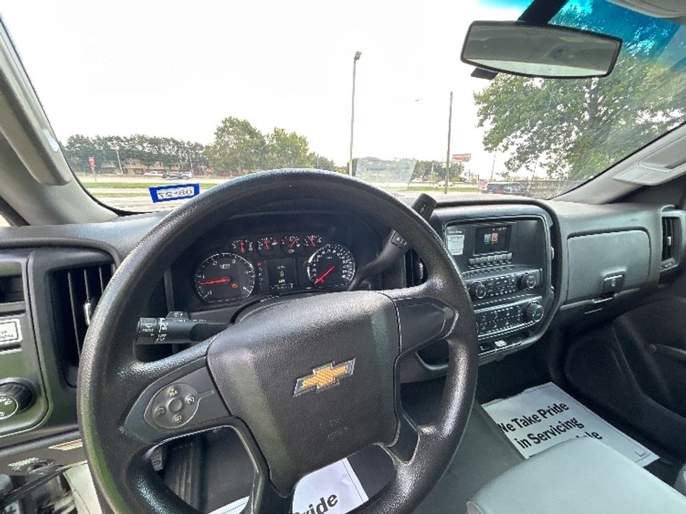 Medium Duty Box Truck-Light and Medium Duty Trucks-Chevrolet-2020-SILVERAD-San Antonio-TX-87,490\n\t\tmiles-$ 38,000 - Image 18