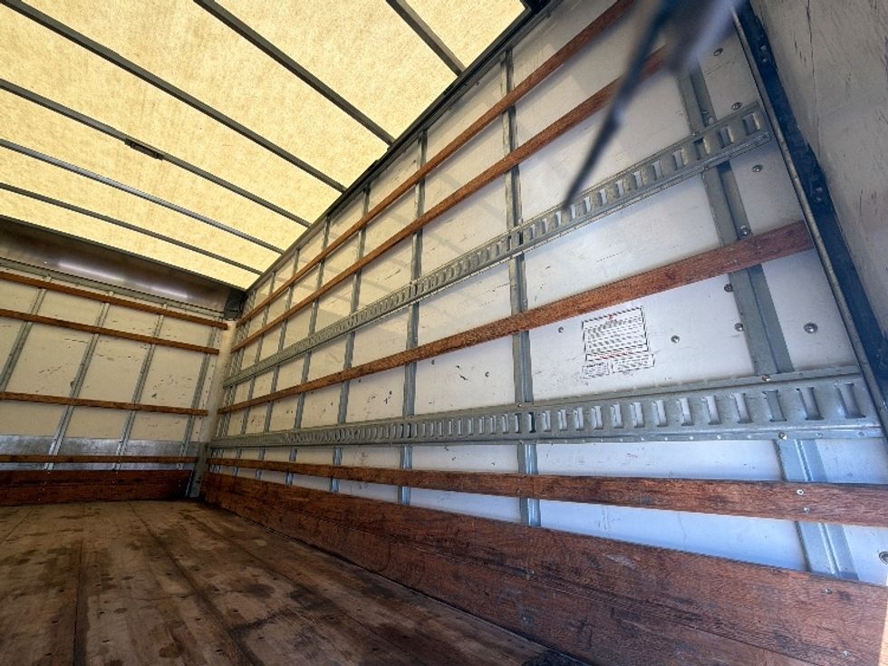 Medium Duty Box Truck-Light and Medium Duty Trucks-Chevrolet-2021-SILVERAD-Belden-MS-75,267\n\t\tmiles-$ 40,750 - Image 12