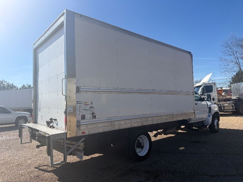 Medium Duty Box Truck-Light and Medium Duty Trucks-Chevrolet-2021-SILVERAD-Belden-MS-75,267\n\t\tmiles-$ 40,750 - Image 13