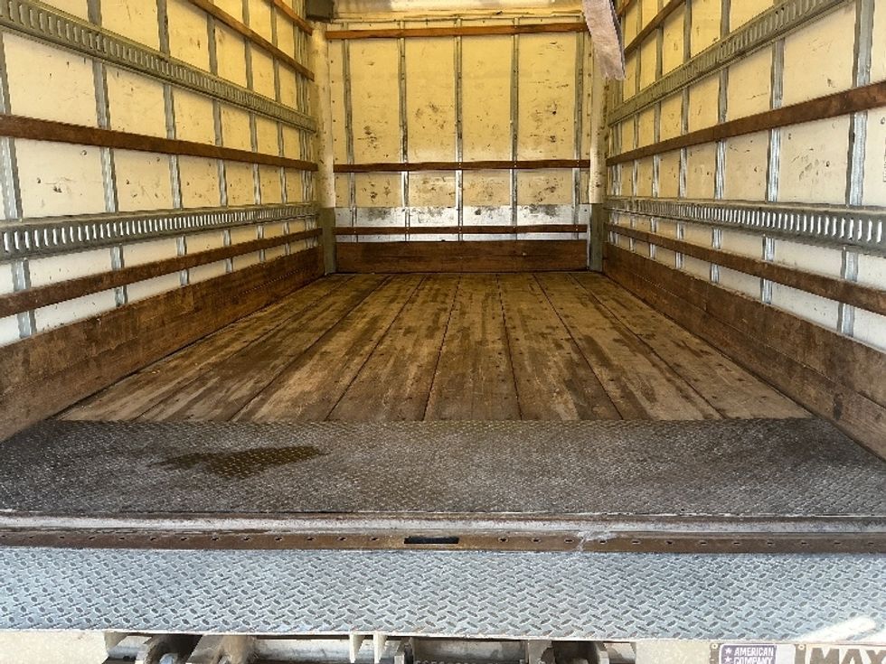 Medium Duty Box Truck-Light and Medium Duty Trucks-Chevrolet-2021-SILVERAD-Dallas-TX-177,468\n\t\tmiles-$ 25,500 - Image 10