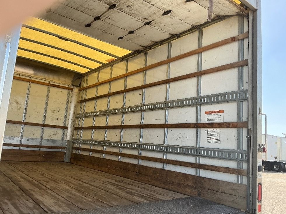 Medium Duty Box Truck-Light and Medium Duty Trucks-Chevrolet-2021-SILVERAD-Dallas-TX-177,468\n\t\tmiles-$ 25,500 - Image 12