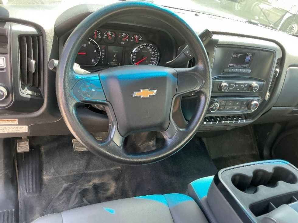 Medium Duty Box Truck-Light and Medium Duty Trucks-Chevrolet-2021-SILVERAD-Dallas-TX-177,468\n\t\tmiles-$ 25,500 - Image 18