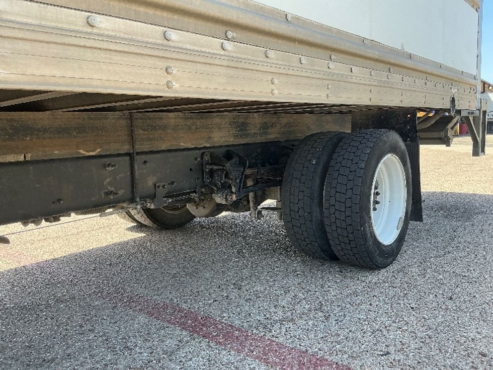 Medium Duty Box Truck-Light and Medium Duty Trucks-Chevrolet-2021-SILVERAD-Dallas-TX-177,468\n\t\tmiles-$ 25,500 - Image 5