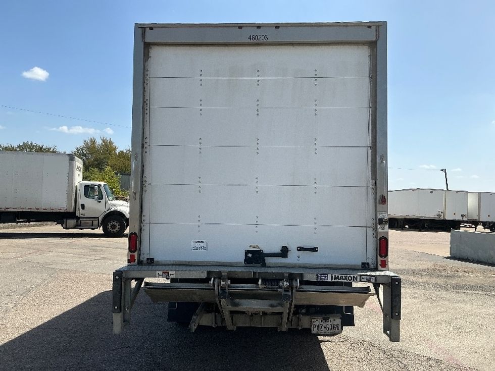 Medium Duty Box Truck-Light and Medium Duty Trucks-Chevrolet-2021-SILVERAD-Dallas-TX-177,468\n\t\tmiles-$ 25,500 - Image 7