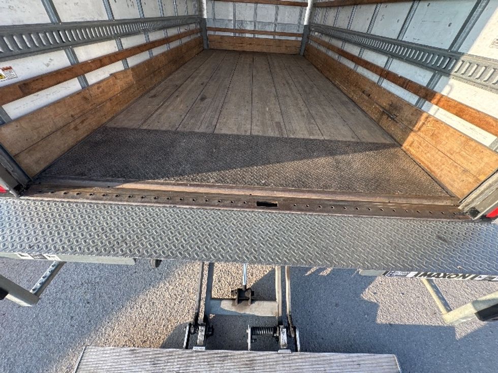 Medium Duty Box Truck-Light and Medium Duty Trucks-Chevrolet-2021-SILVERAD-Houston-TX-127,393\n\t\tmiles-$ 34,250 - Image 10