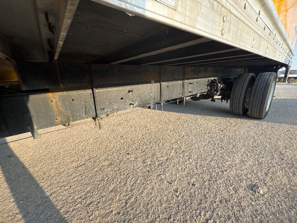 Medium Duty Box Truck-Light and Medium Duty Trucks-Chevrolet-2021-SILVERAD-Houston-TX-127,393\n\t\tmiles-$ 34,250 - Image 5