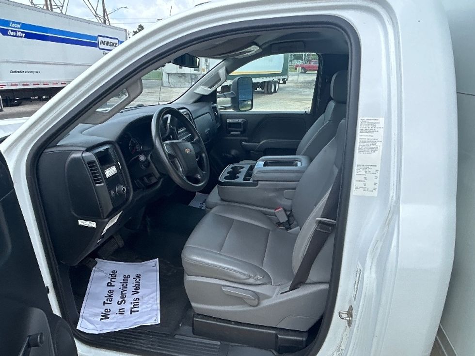 Medium Duty Box Truck-Light and Medium Duty Trucks-Chevrolet-2021-SILVERAD-Katy-TX-110,174\n\t\tmiles-$ 38,500 - Image 16