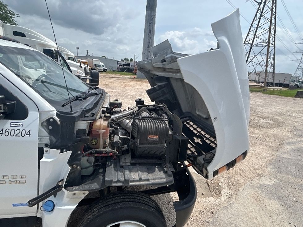 Medium Duty Box Truck-Light and Medium Duty Trucks-Chevrolet-2021-SILVERAD-Katy-TX-110,174\n\t\tmiles-$ 38,500 - Image 23