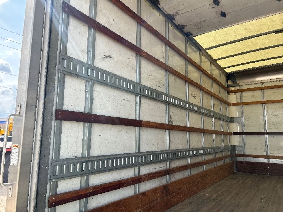 Medium Duty Box Truck-Light and Medium Duty Trucks-Chevrolet-2021-SILVERAD-Katy-TX-129,262\n\t\tmiles-$ 34,500 - Image 11