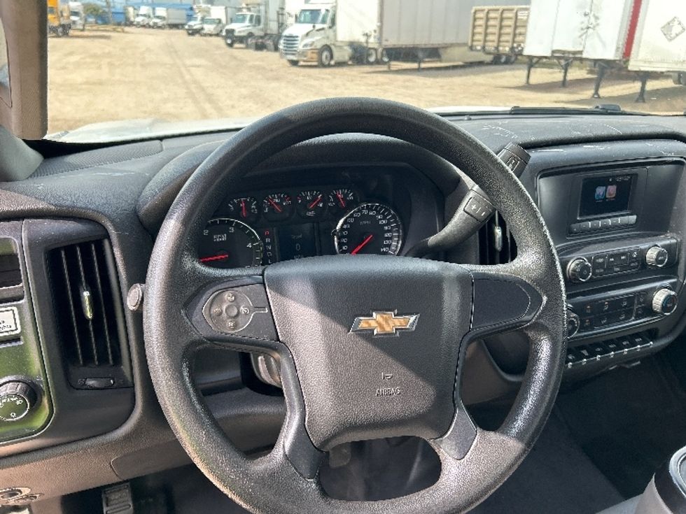 Medium Duty Box Truck-Light and Medium Duty Trucks-Chevrolet-2021-SILVERAD-Katy-TX-129,262\n\t\tmiles-$ 34,500 - Image 18