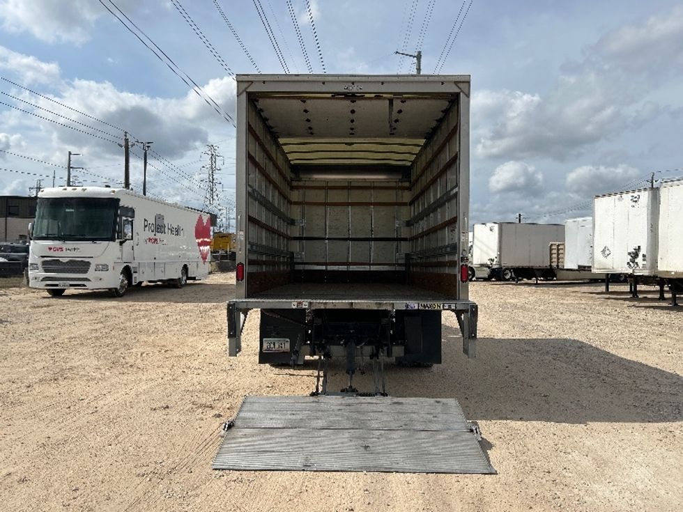 Medium Duty Box Truck-Light and Medium Duty Trucks-Chevrolet-2021-SILVERAD-Katy-TX-129,262\n\t\tmiles-$ 34,500 - Image 9