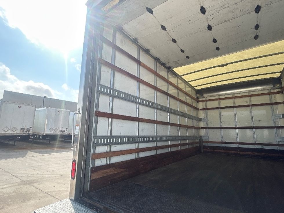 Medium Duty Box Truck-Light and Medium Duty Trucks-Chevrolet-2021-SILVERAD-Katy-TX-65,593\n\t\tmiles-$ 54,000 - Image 11