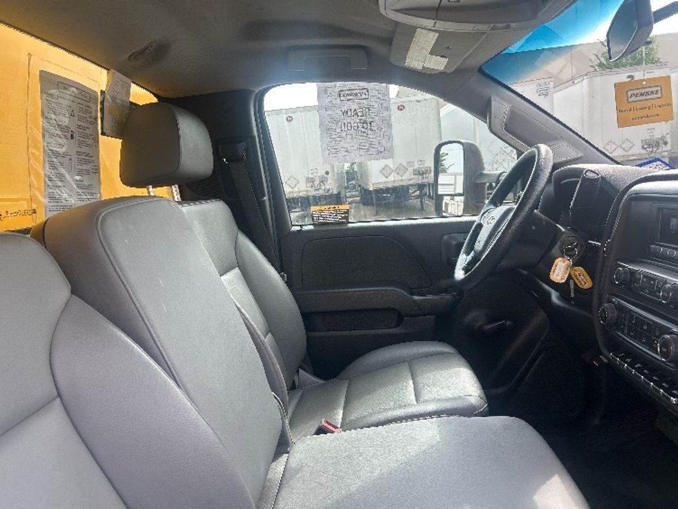 Medium Duty Box Truck-Light and Medium Duty Trucks-Chevrolet-2021-SILVERAD-Katy-TX-65,593\n\t\tmiles-$ 54,000 - Image 22