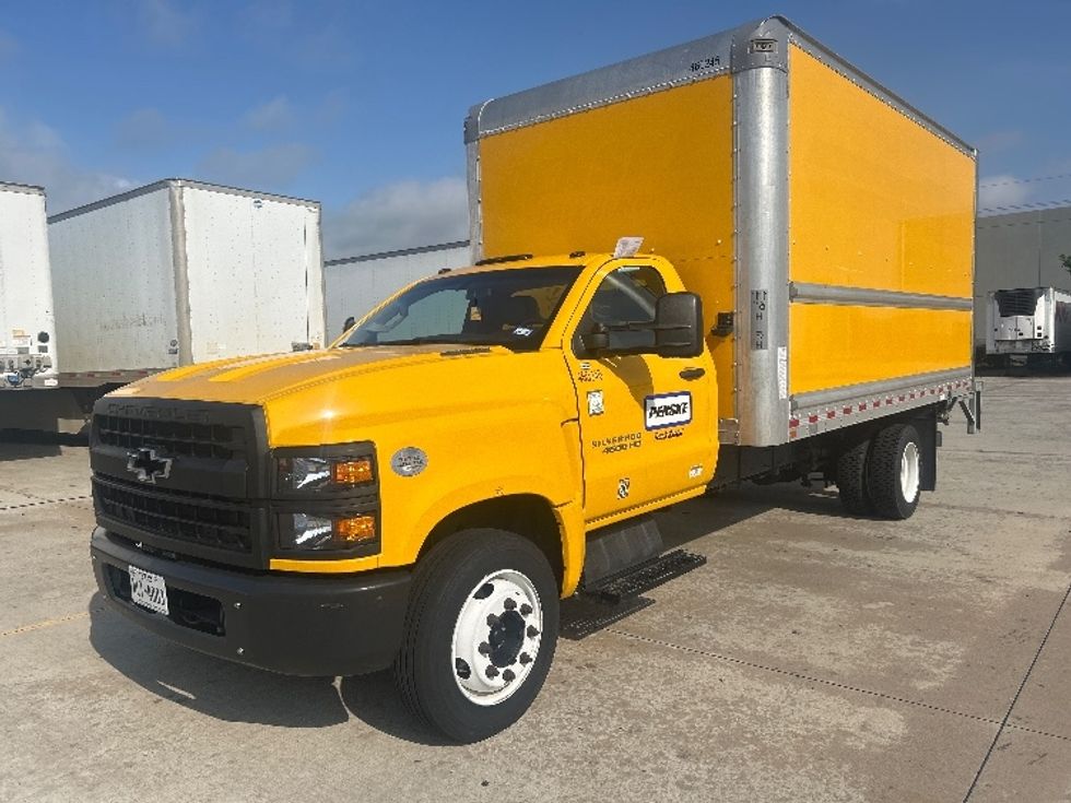 Medium Duty Box Truck-Light and Medium Duty Trucks-Chevrolet-2021-SILVERAD-Katy-TX-65,593\n\t\tmiles-$ 54,000 - Image 3