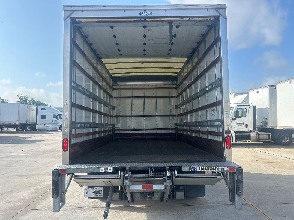 Medium Duty Box Truck-Light and Medium Duty Trucks-Chevrolet-2021-SILVERAD-Katy-TX-65,593\n\t\tmiles-$ 54,000 - Image 8