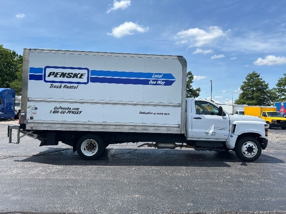 Medium Duty Box Truck-Light and Medium Duty Trucks-Chevrolet-2021-SILVERAD-Memphis-TN-173,646\n\t\tmiles-$ 44,500 - Image 15