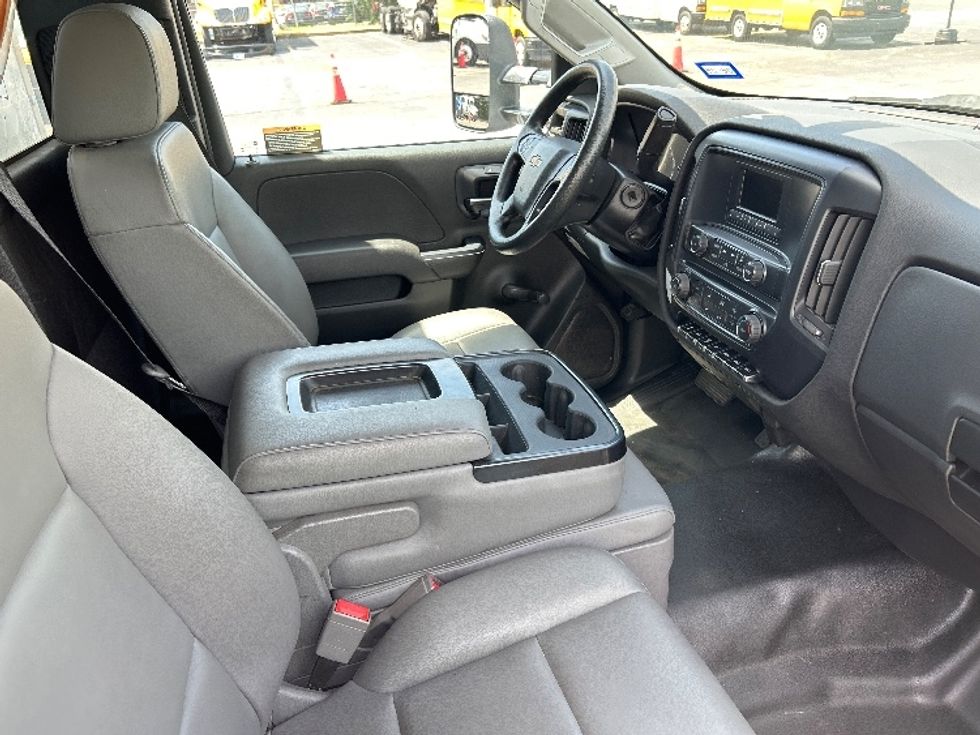 Medium Duty Box Truck-Light and Medium Duty Trucks-Chevrolet-2021-SILVERAD-Memphis-TN-173,646\n\t\tmiles-$ 44,500 - Image 22