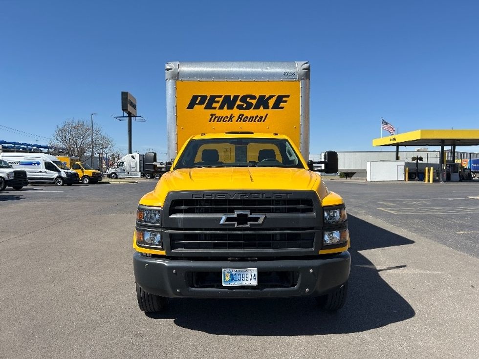 Medium Duty Box Truck-Light and Medium Duty Trucks-Chevrolet-2021-SILVERAD-Oklahoma City-OK-107,541\n\t\tmiles-$ 37,000 - Image 2