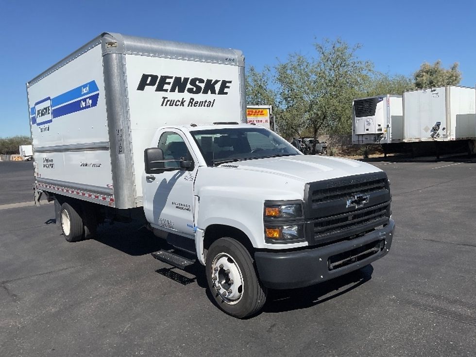 Medium Duty Box Truck-Light and Medium Duty Trucks-Chevrolet-2021-SILVERAD-Phoenix-AZ-145,035\n\t\tmiles-$ 32,000 - Image 1