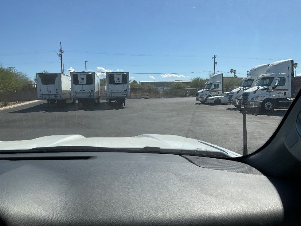 Medium Duty Box Truck-Light and Medium Duty Trucks-Chevrolet-2021-SILVERAD-Phoenix-AZ-145,035\n\t\tmiles-$ 32,000 - Image 21