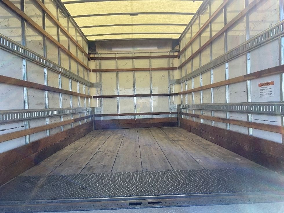 Medium Duty Box Truck-Light and Medium Duty Trucks-Chevrolet-2021-SILVERAD-Phoenix-AZ-145,035\n\t\tmiles-$ 32,000 - Image 8