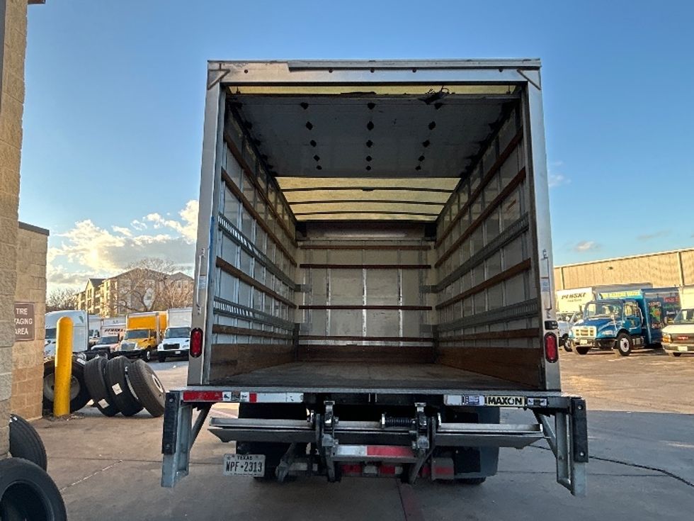 Medium Duty Box Truck-Light and Medium Duty Trucks-Chevrolet-2021-SILVERAD-San Antonio-TX-108,109\n\t\tmiles-$ 37,250 - Image 8