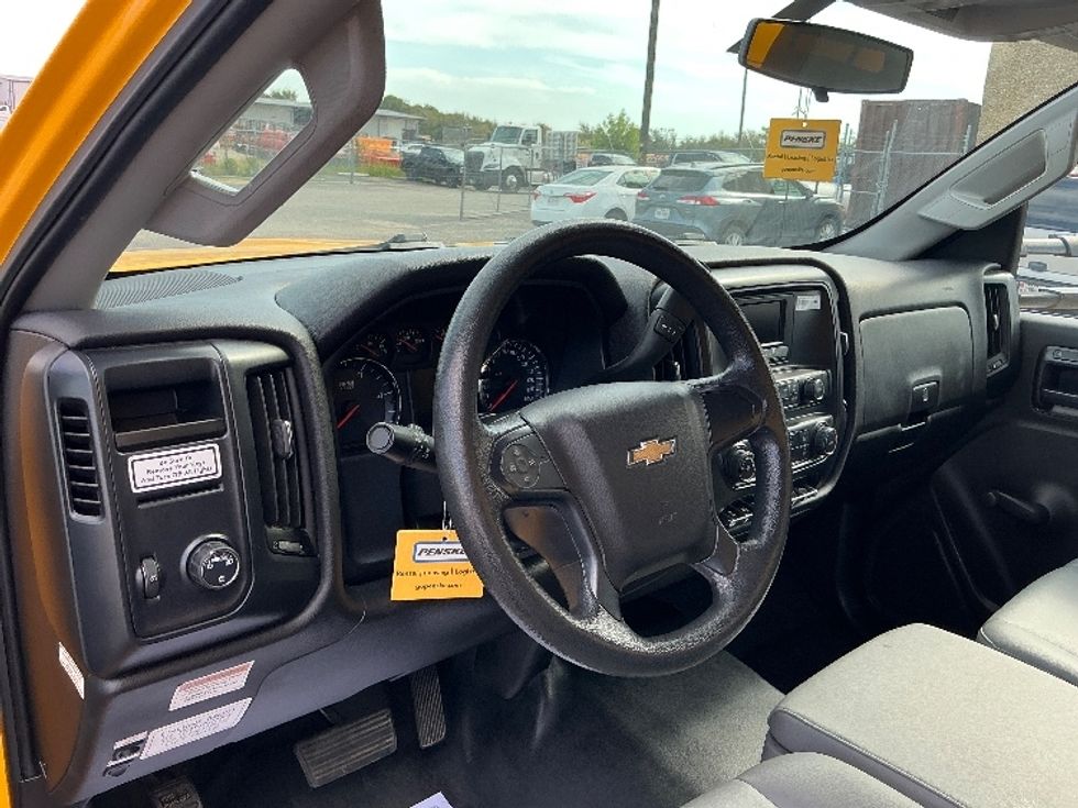 Medium Duty Box Truck-Light and Medium Duty Trucks-Chevrolet-2021-SILVERAD-San Antonio-TX-131,717\n\t\tmiles-$ 39,000 - Image 17