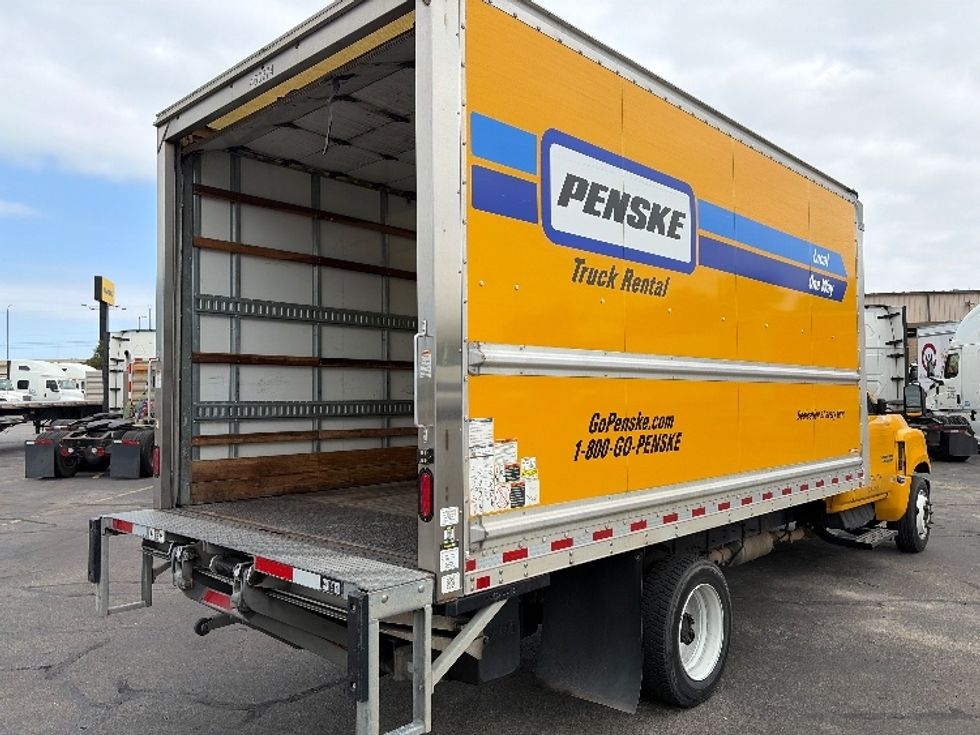 Medium Duty Box Truck-Light and Medium Duty Trucks-Chevrolet-2021-SILVERAD-San Antonio-TX-151,035\n\t\tmiles-$ 39,000 - Image 13