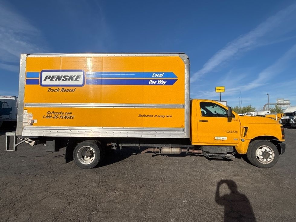Medium Duty Box Truck-Light and Medium Duty Trucks-Chevrolet-2021-SILVERAD-San Diego-CA-98,806\n\t\tmiles-$ 38,500 - Image 15