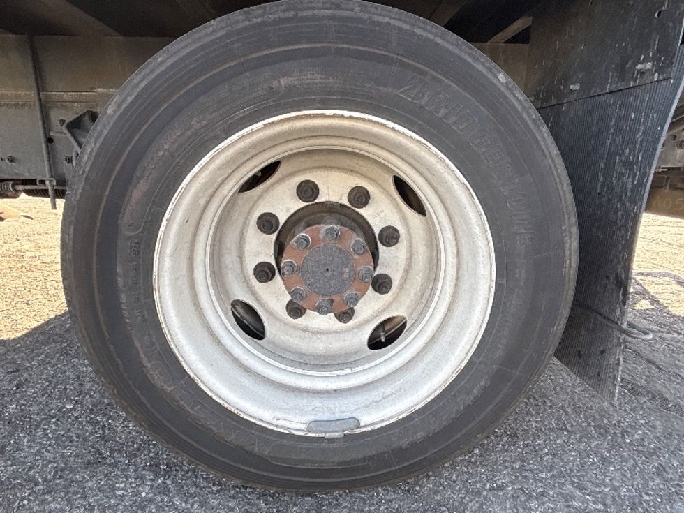 Medium Duty Box Truck-Light and Medium Duty Trucks-Chevrolet-2021-SILVERAD-San Diego-CA-98,806\n\t\tmiles-$ 38,500 - Image 26