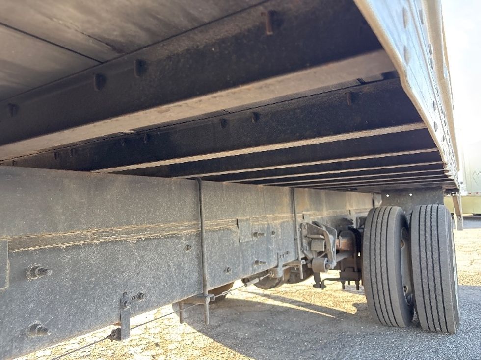 Medium Duty Box Truck-Light and Medium Duty Trucks-Chevrolet-2021-SILVERAD-San Diego-CA-98,806\n\t\tmiles-$ 38,500 - Image 5