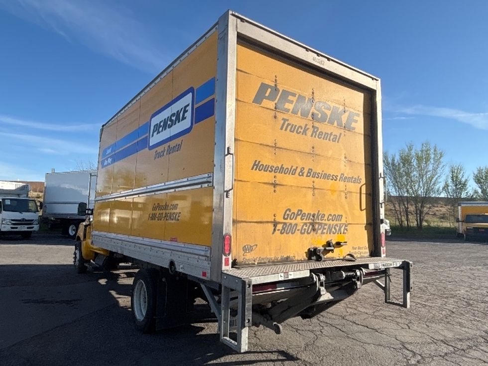 Medium Duty Box Truck-Light and Medium Duty Trucks-Chevrolet-2021-SILVERAD-San Diego-CA-98,806\n\t\tmiles-$ 38,500 - Image 6