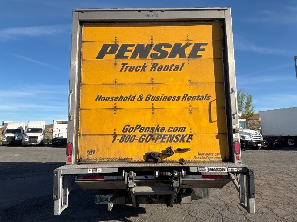 Medium Duty Box Truck-Light and Medium Duty Trucks-Chevrolet-2021-SILVERAD-San Diego-CA-98,806\n\t\tmiles-$ 38,500 - Image 7